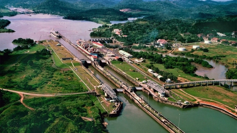 tugboat-one-ship-locks-Panama-Canal